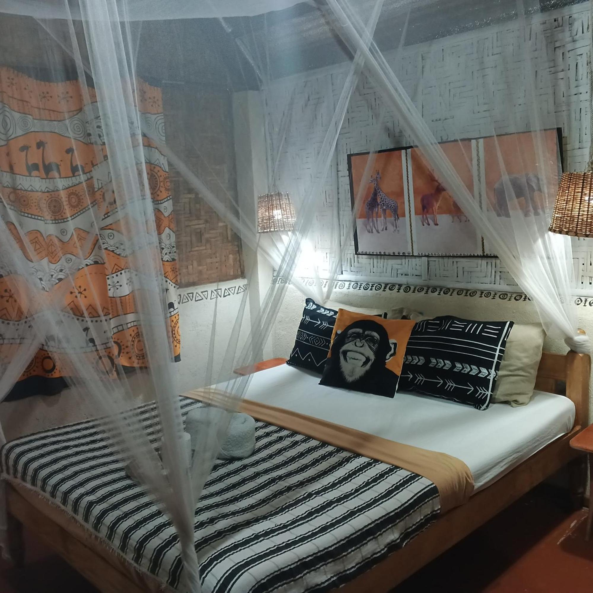 Two Crazy Monkeys Hotel Bakhawan Екстериор снимка