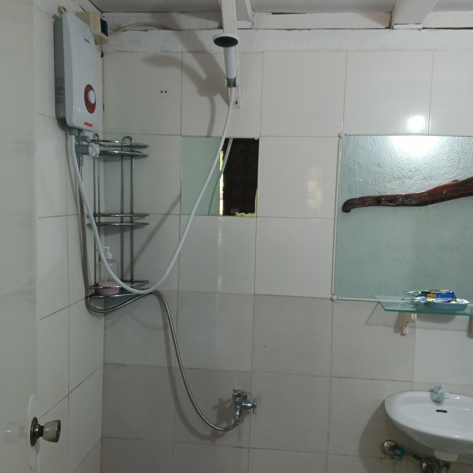 Two Crazy Monkeys Hotel Bakhawan Екстериор снимка