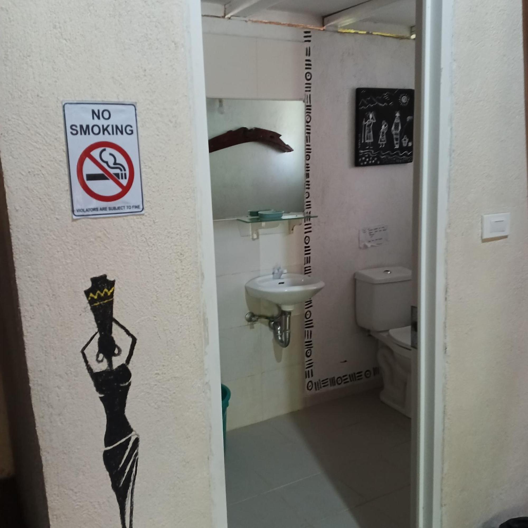 Two Crazy Monkeys Hotel Bakhawan Екстериор снимка