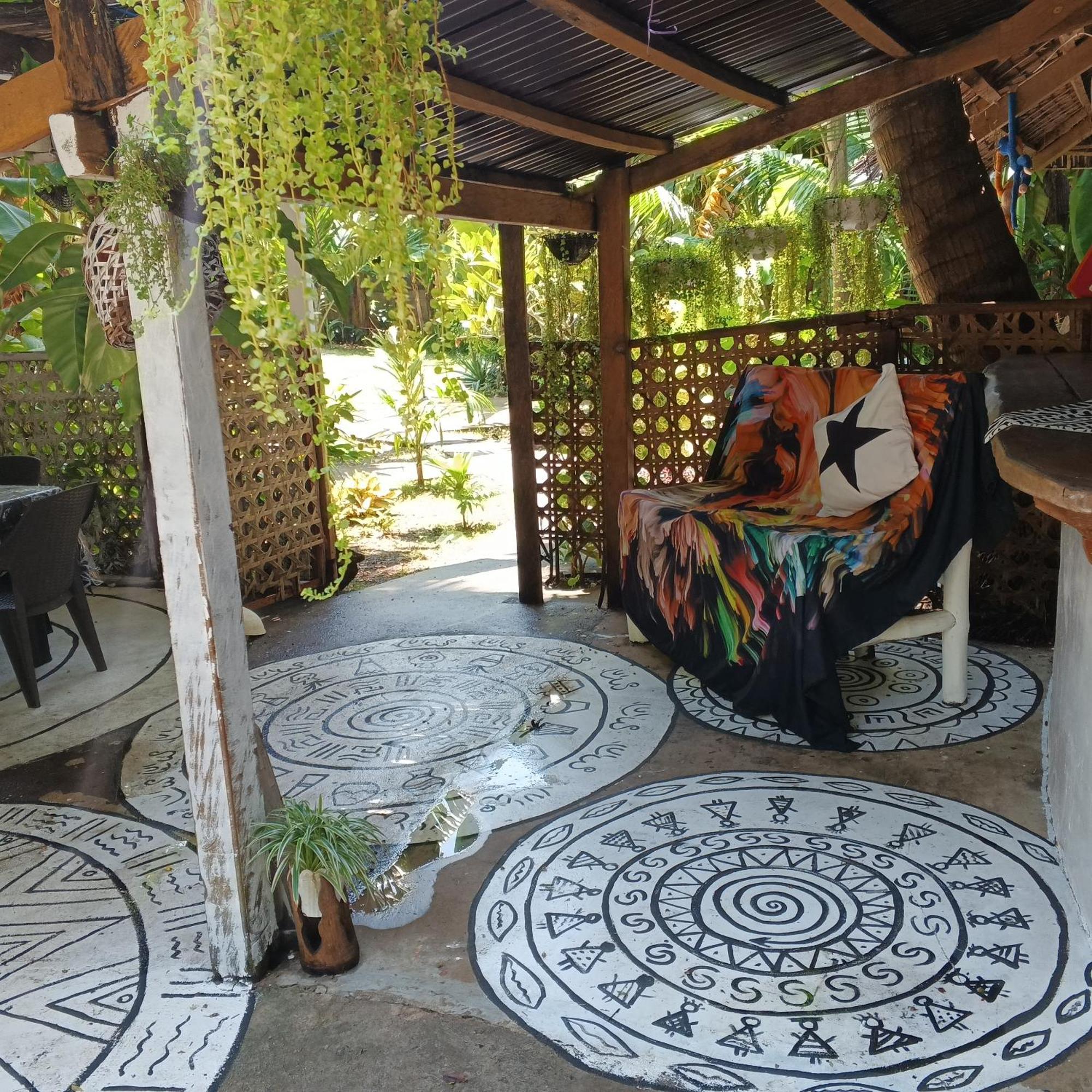 Two Crazy Monkeys Hotel Bakhawan Екстериор снимка