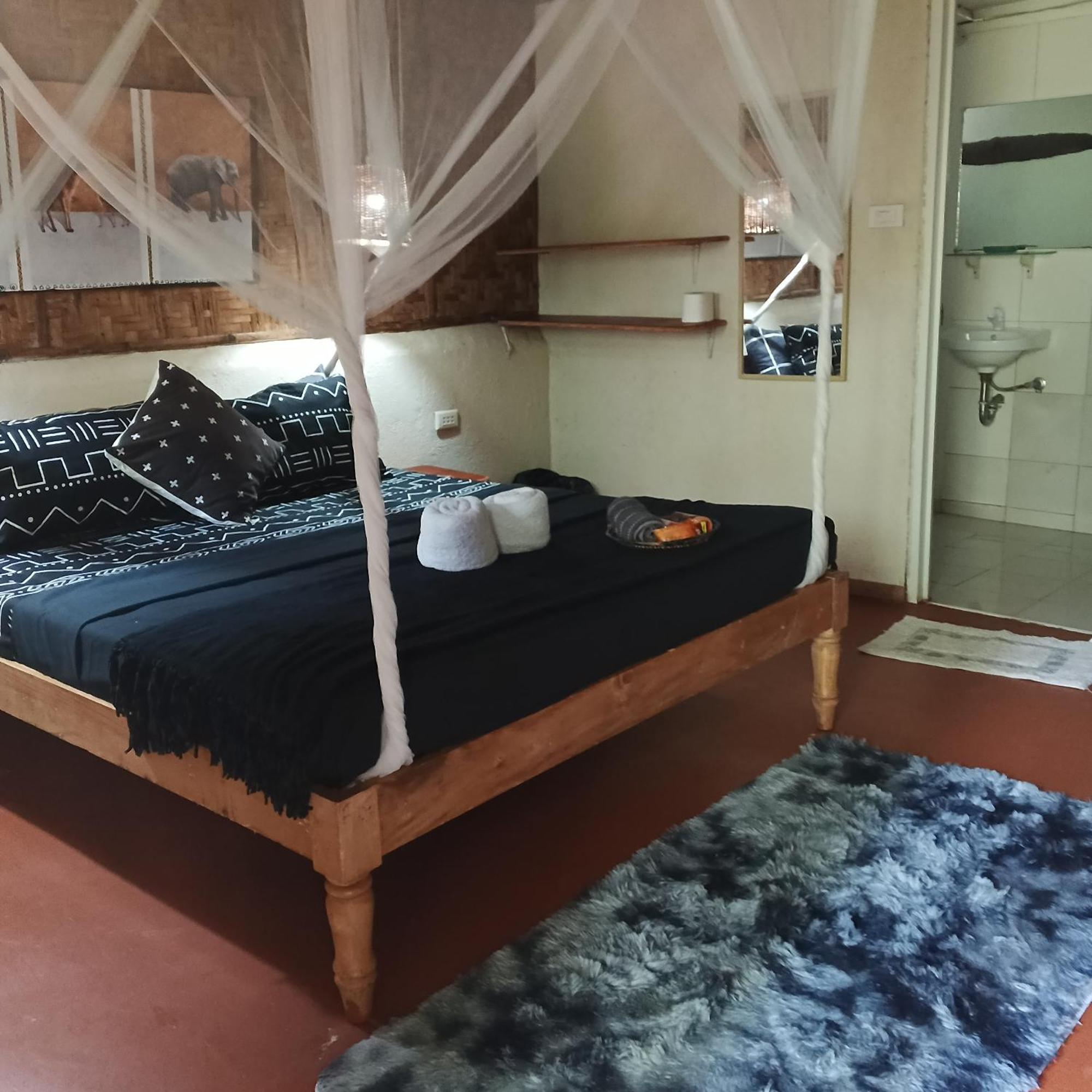 Two Crazy Monkeys Hotel Bakhawan Екстериор снимка